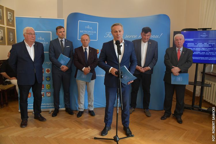 Konferencja prasowa 5 lat Metropolii Bydgoszcz Wystąpienie prezydenta Bydgoszczy na konferencji prasowej