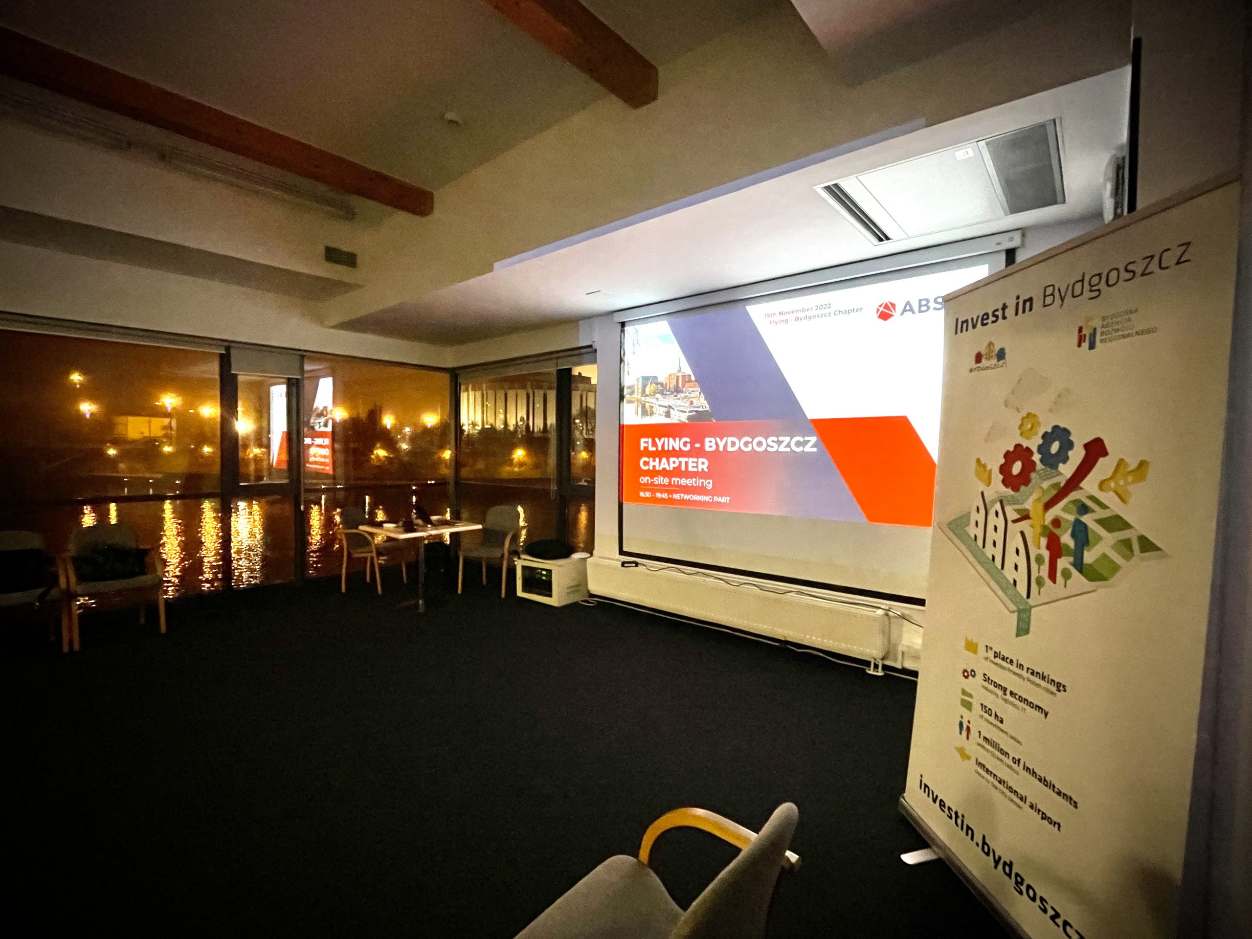 ABSL_FC_2022-11-15_5 Banner i slajd otwierający prezentację podczas konferencji