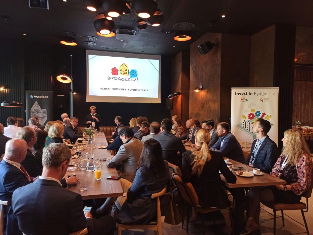 śniadanie biznesowe Eurobuild_1 widok sali i uczestników